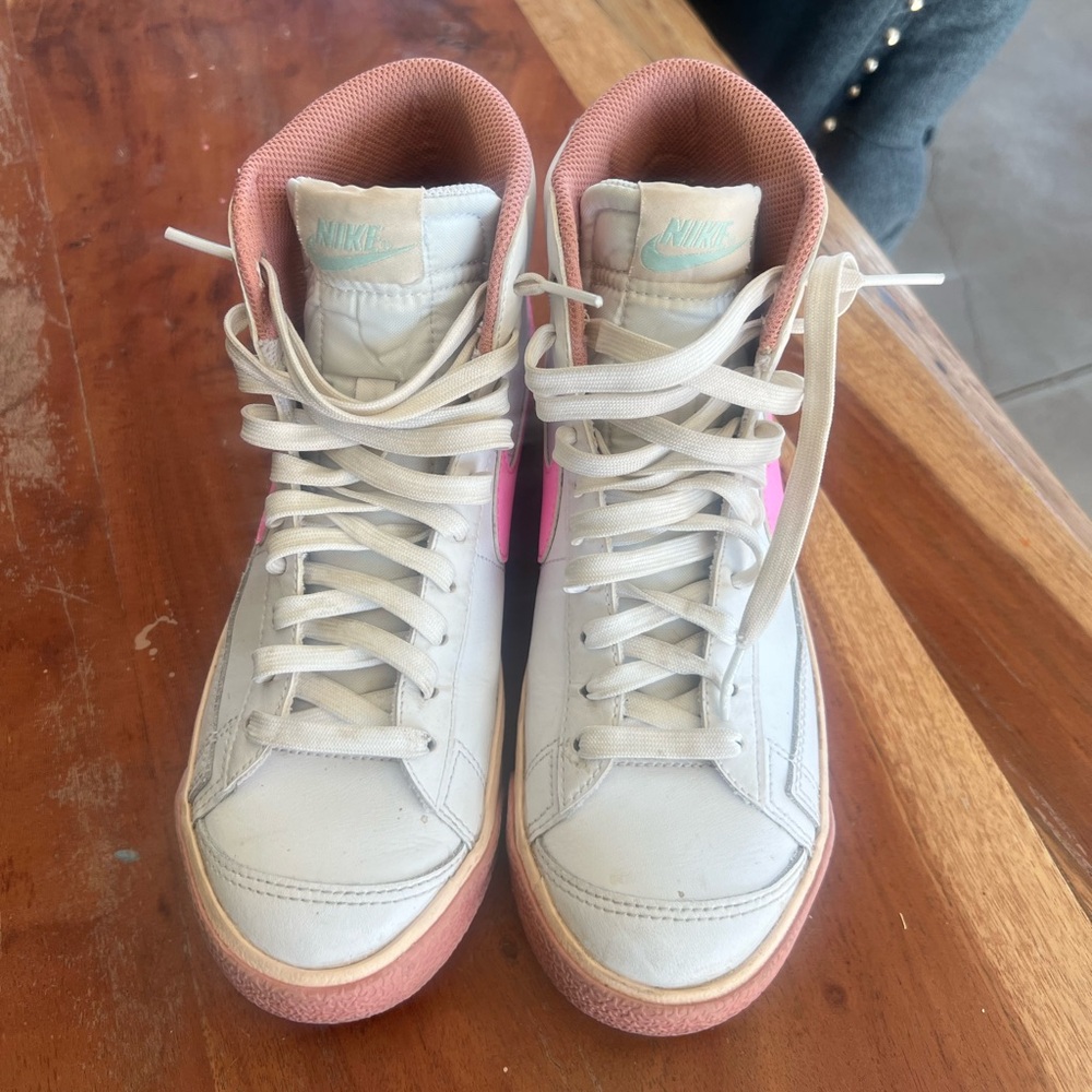 Nike Blazers Mid 77